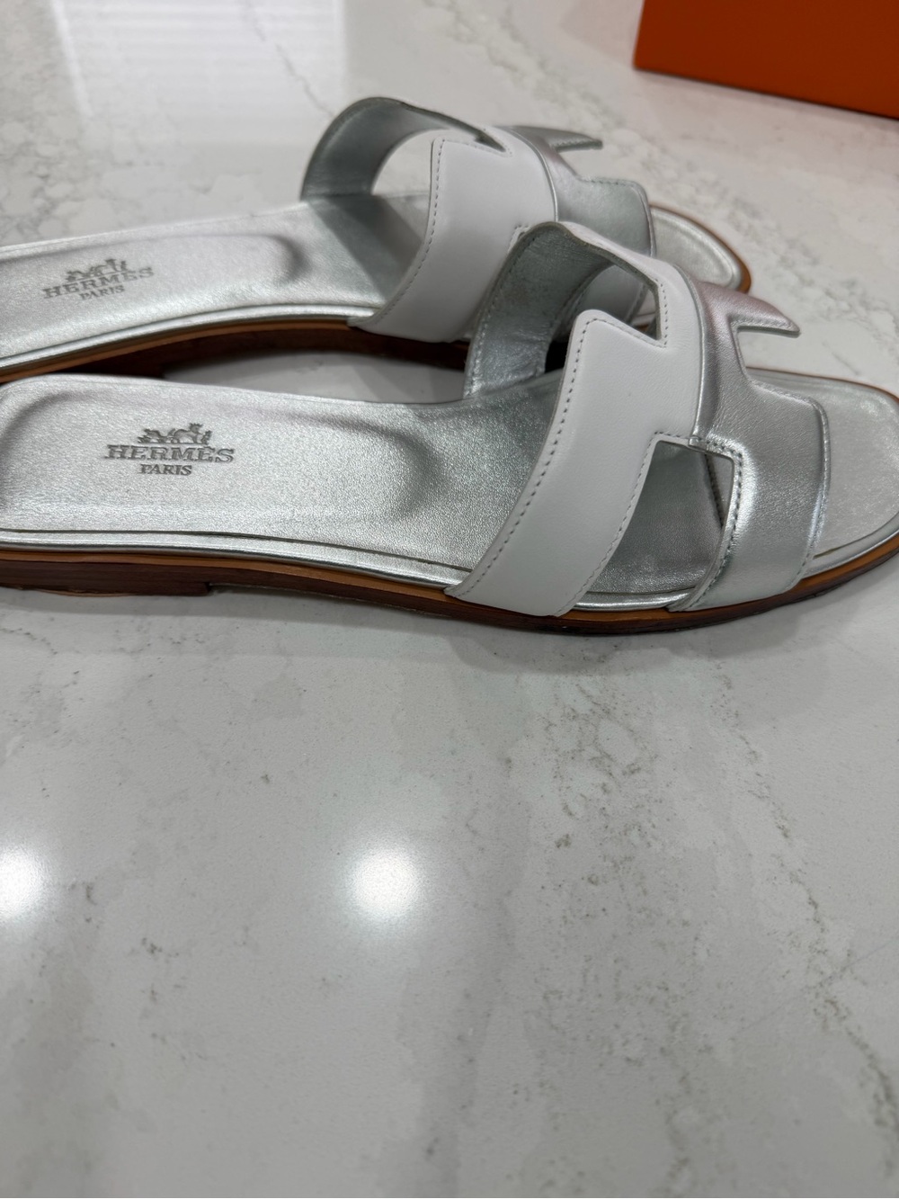 Authentic Hermes Oran Sandals • Rare Metallic Edition • Size 40 - Picture 5 of 11